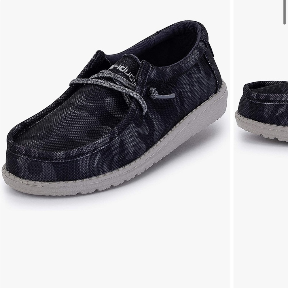 Boys youth hey dudes